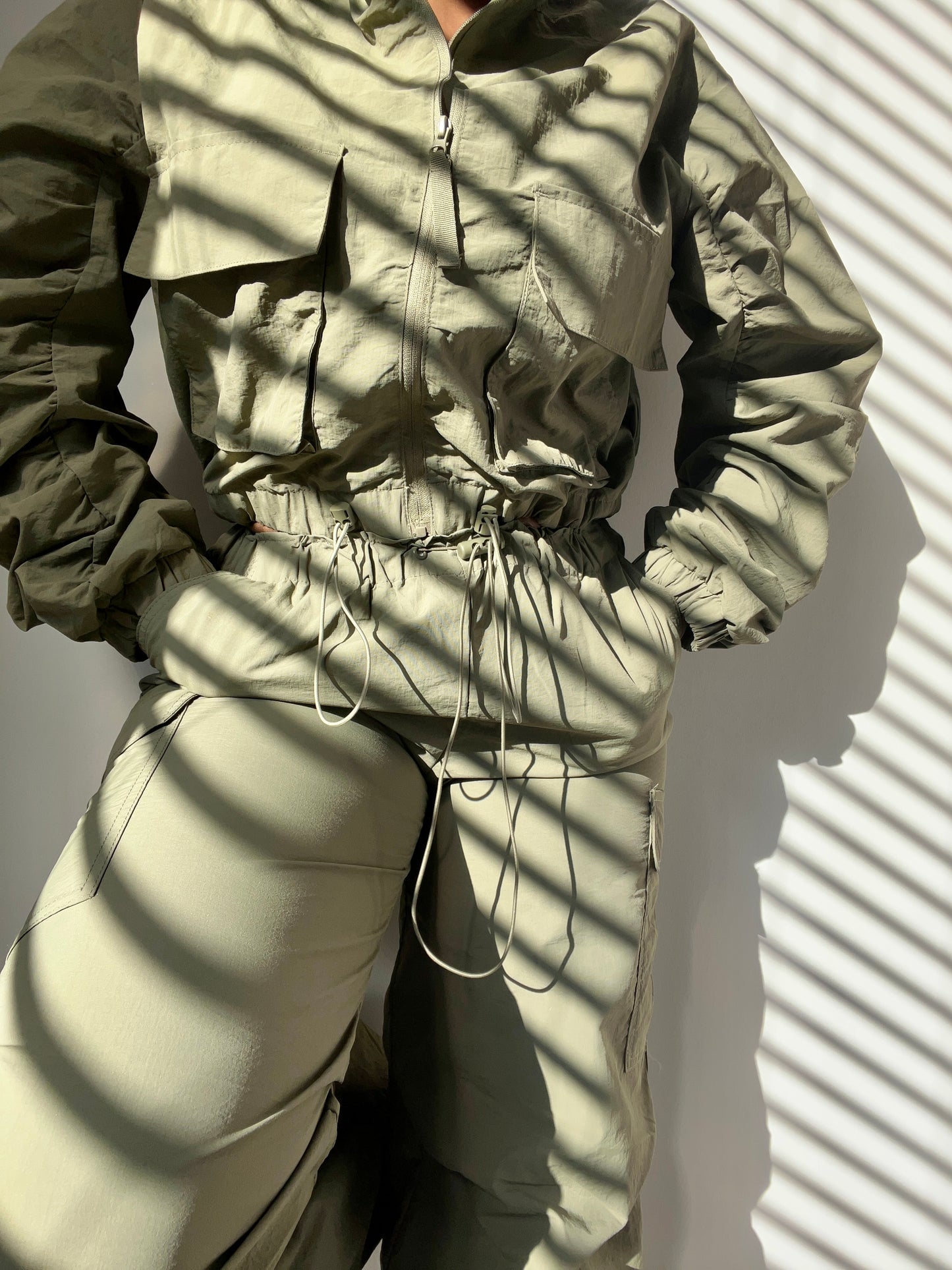 NYLON CARGO PANTS - OLIVE